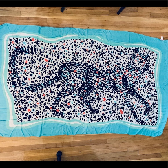 Lilly Pulitzer Lillian Scarf - Picture 2 of 4